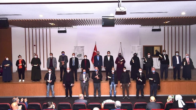 SANCAKTEPE’DE 30 AİLENİN DAHA TAPU SORUNU ÇÖZÜLDÜ