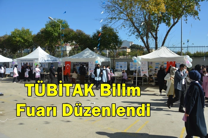 Sancaktepe Hüma Hatun Kız Anadolu İmam Hatip Lisesi Bilim Fuarı düzenledi