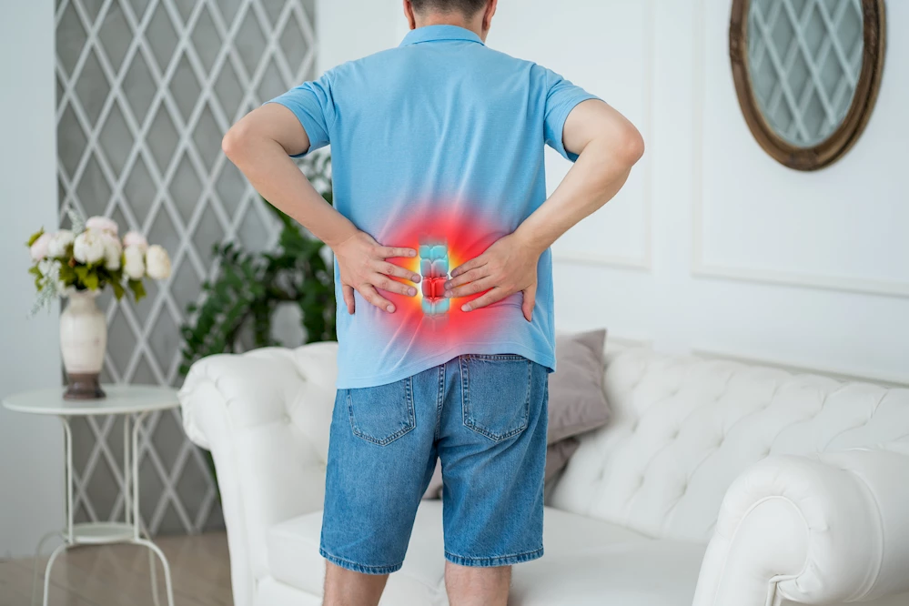 Bel ve Boyun Fıtığı Neden Olur? Riskleri ve Korunma Yolları
