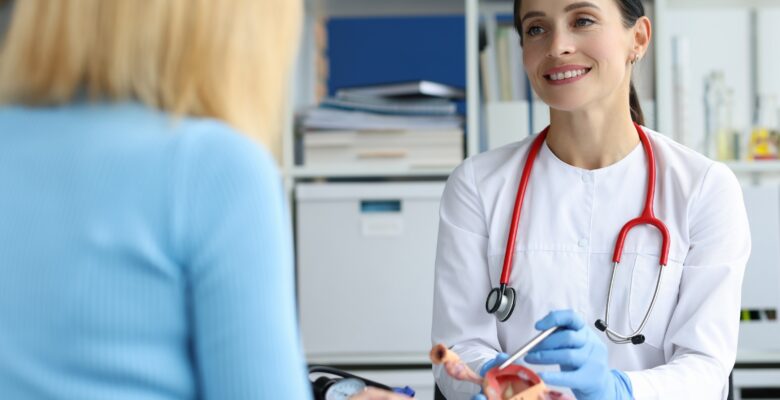 Dr. Öğ. Ü. Mert Yeşiladalı: “Kadın Hastalıklarında Yatışsız Kapalı Cerrahi Kullanımı Artıyor”