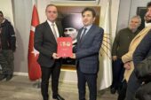 Alper Yeğin, CHP İlçe Başkanlığına Belediye Başkan Adaylığı için başvurusunu yaptı